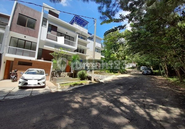 Sewa Rumah Lux Dago Resort Harga Bagus