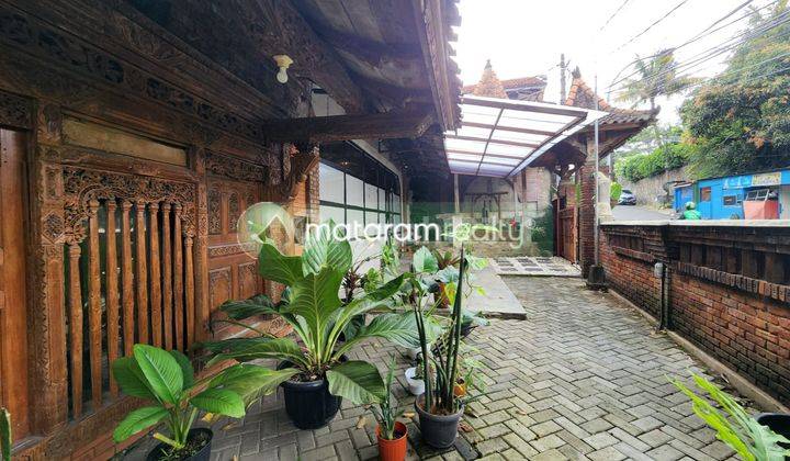 Ruang Usaha Konsep Etnik di Sayap Dago 2