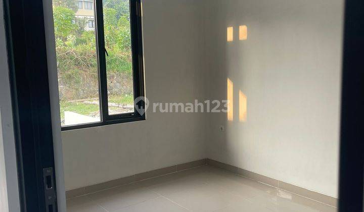 Rumah Dibawah 2m di Komplek Elite Setiabudi Regency 2