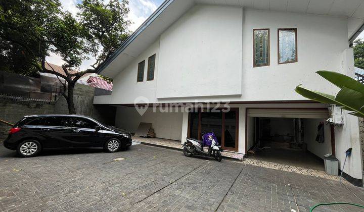 Blok M, Jakarta Selatan Unfurnished Kontrakan Rumah Butuh Minim Renovasi 1
