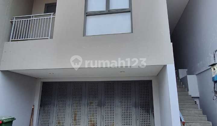 Townhouse Tulodong senopati bisa untuk silent office Townhouse Tulodong senopati bisa untuk silent office