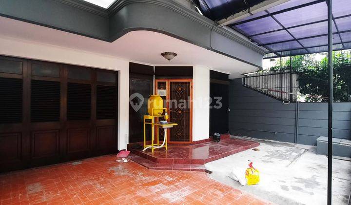 Rumah Sudah Renovasi SHM di Jl Cibulan, Jakarta Selatan 1