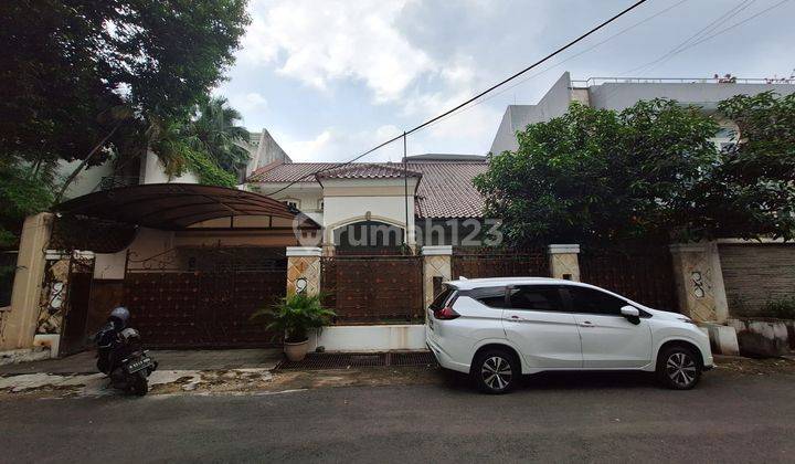 Rumah Sudah Renovasi di Jl Hang Lekir Xi, Jakarta Selatan 1