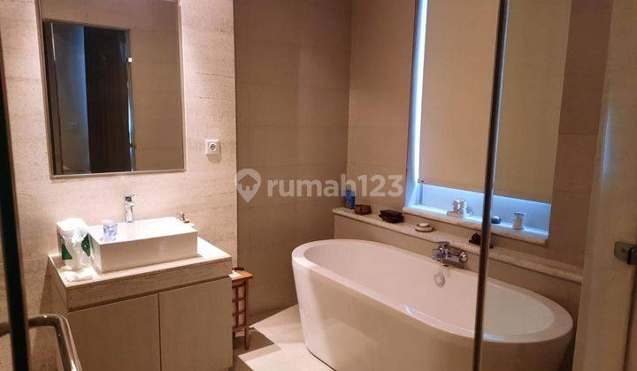 Apartement Apartment Residence 8 3 BR Furnished Bagus 2