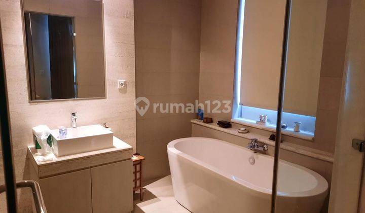 Apartement APARTEMEN RESIDENCE 8 3 BR 2