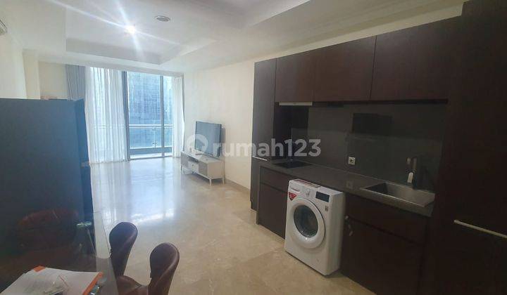 Apartement APARTEMEN RESIDENCE 8 1 BR 2