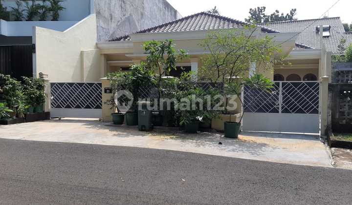 Rumah Kontrakan Bagus Jl Dempo untuk tempat tinggal ato kantor Kebayoran Baru, Jakarta Selatan 1