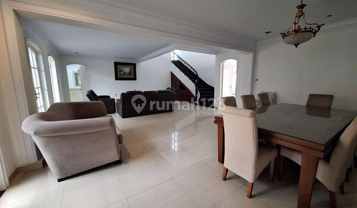 Rumah Sudah Renovasi Furnished di Jl Hang Lekir, Jakarta Selatan 2