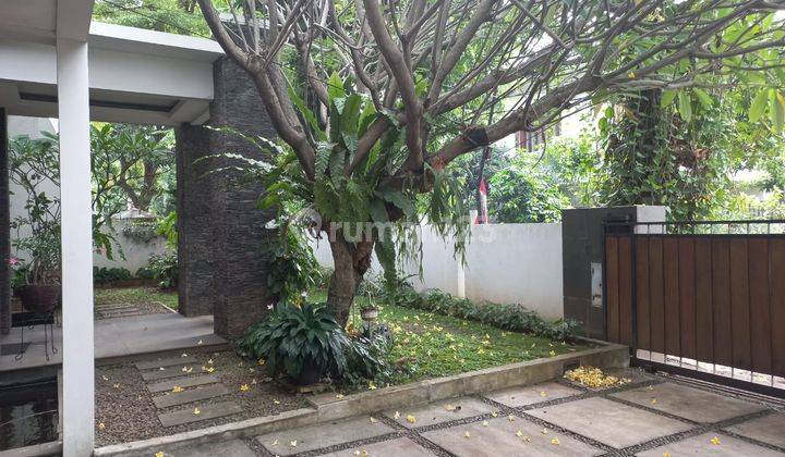 Rumah Kontrakan Bagus Ada Swimmingpool di Jl Cipaku, Jakarta Selatan 2