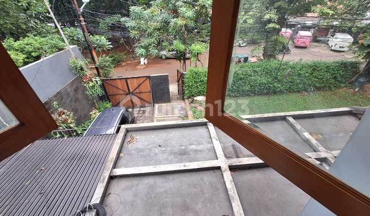 Rumah Bagus Semi Furnished Cisanggiri Senopati untuk tempat tinggal atau silent office, Jakarta Selatan Rumah Bagus Semi Furnished Cisanggiri Senopati untuk tempat tinggal atau silent office, Jakarta Selatan