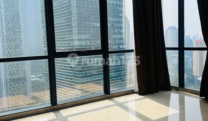 Apartment District 8 Infinity Tower unfurnished 4 BR high floor