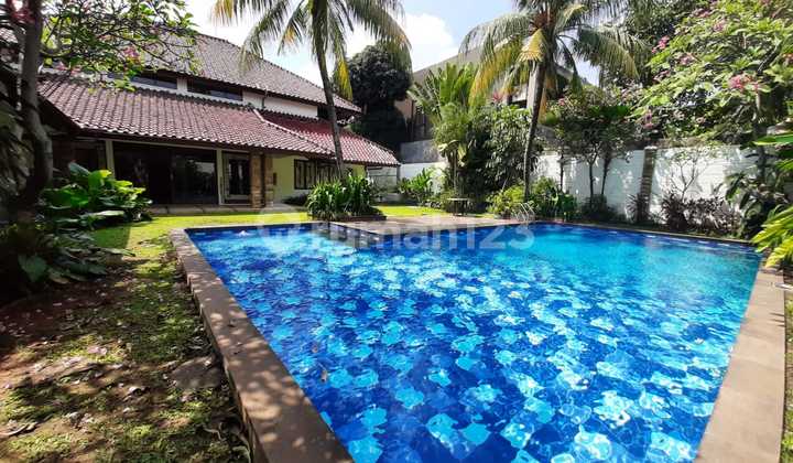 Kontrakan Bagus Semi Furnished untuk tempat tinggal ato kantor di Pejaten, Jakarta Selatan