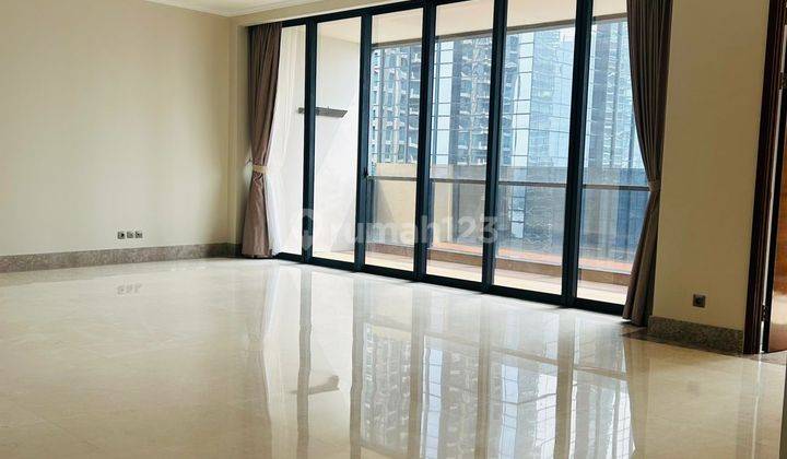 Apartment Distric 8 Infinity tower Unfurnished 4 BR lantai tinggi 1