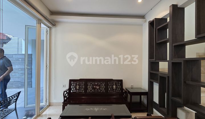 Brand New House.design Modern Siap Huni di Mega Kuningan 2