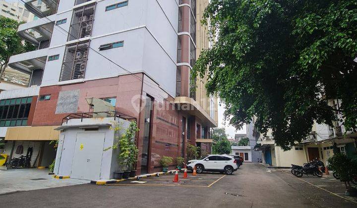 Gedung perkantoran plus apartemen di di jalan kebayoran baru 2