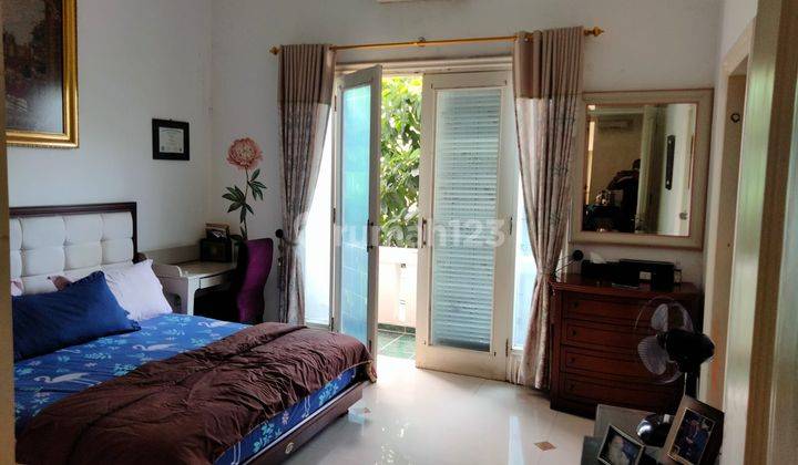 Rumah cantik asri dkt taman di tebet barat 2