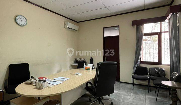 Rumah lama posisi hook prime area di Kebayoran baru 2