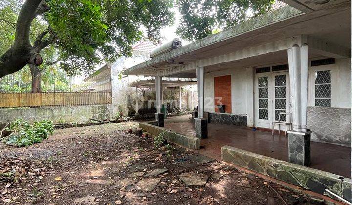 Rumah lama hitung tanah prime area di selong kebayoran baru 2