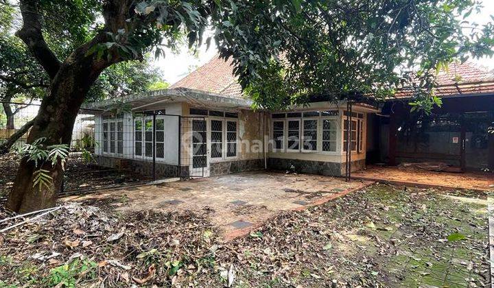 Rumah lama hitung tanah prime area di selong kebayoran baru 1