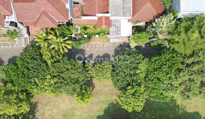 Rumah cantik asri dalam kmplek elit jalan lebar dVilla cinere mas 2