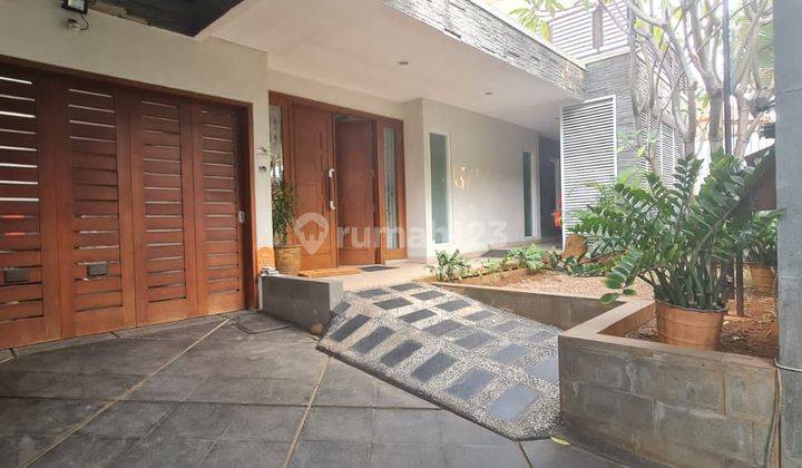 Rumah Cantik Design Modern Terawat Siap Huni Di Permata Hijau 1