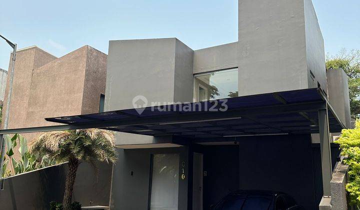 Rumah modern terawat siap huni dlm town house elit di veteran 2