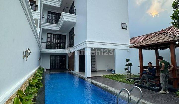 Rumah baru design modern private pool siap huni di Pesanggrahan  1