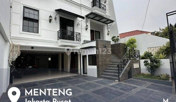 Rumah baru design modern classic siap huni di di Menteng jakpus 1