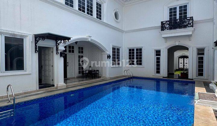 Rumah mewah bangunan baru design classic siap huni di Cilandak 1