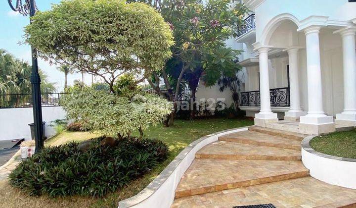 Rumah mewah design classic modern siap huni di Lebak bulus 1