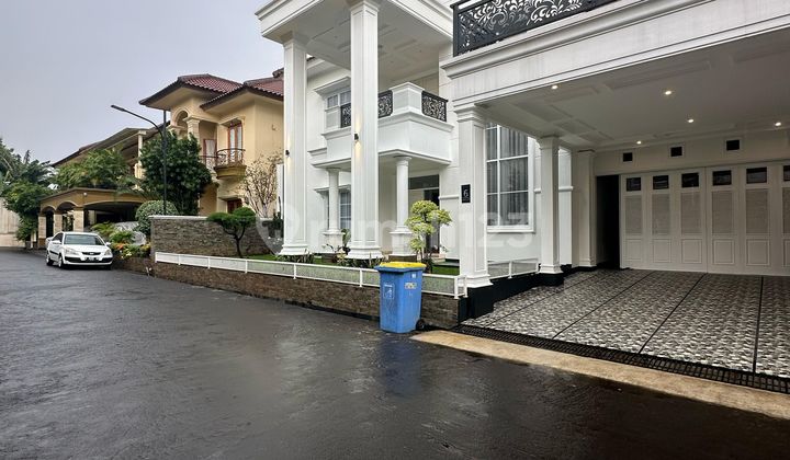 Rumah mewah baru renov design classic siap huni di cilandak Rumah mewah baru renov design classic siap huni di cilandak