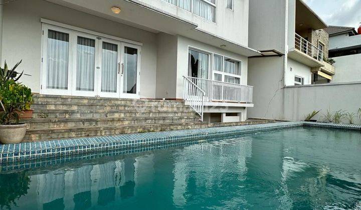 Rumah modern private pool dlm town house di Lebak bulus 1