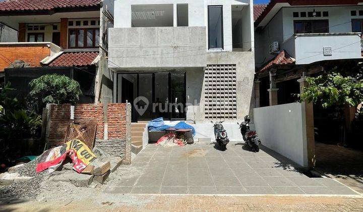 Rumah baru design modern dalam komplek di Cirendeu 1