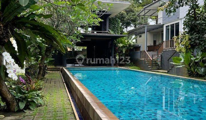 Rumah mewah dalam ekslusive cluster siap huni di Area sektor 9 1