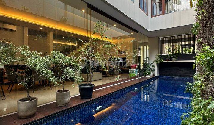 Rumah mewah design modern tropical dlm town house di Cilandak  1