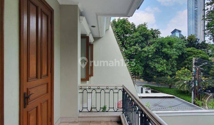 Rumah mewah design modern siap huni prime lokasi di Menteng  2