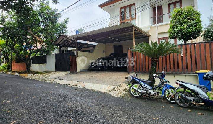 Rumah modern bagus terawat siap huni dlm komplek di lebak bulus 1