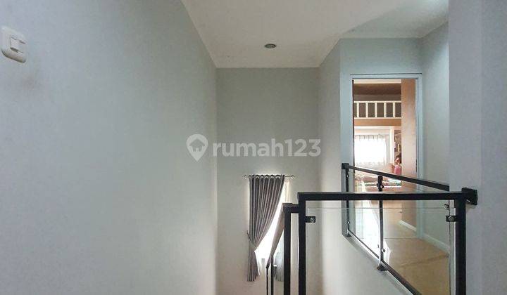 Rumah modern 3 lantai dlm town house siap huni di Veteran bintaro 2