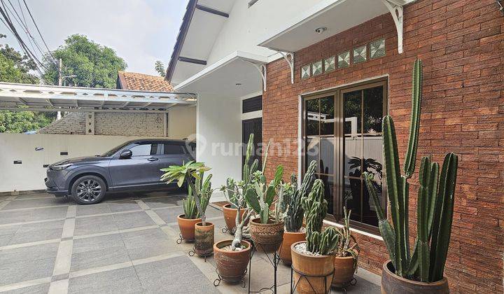 Rumah terawat cocok tmpt usaha di Senopati area.kebayoran baru 1