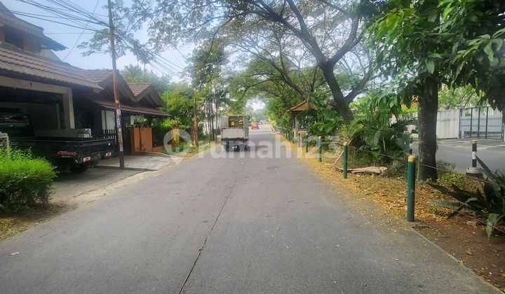 Rumah asri posisi hoek jln lebar di bintaro jaya sektor 2 2