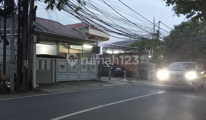 Rumah di Pinggir.jln Raya Siap Huni.harga Dkt NJOP di Jagakarsa 2