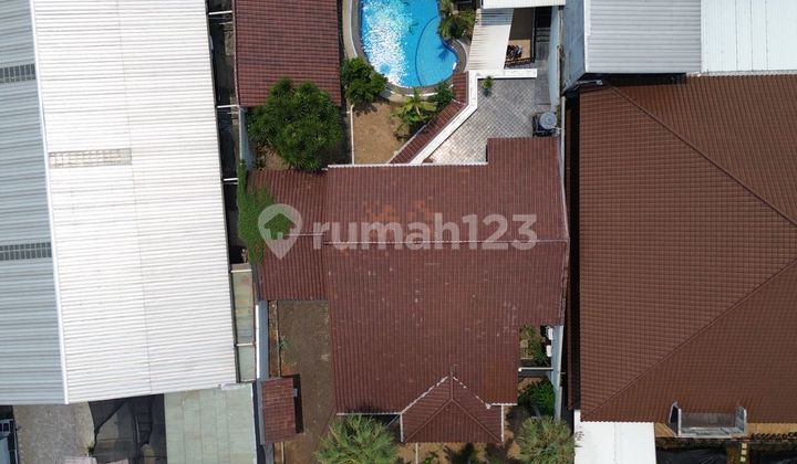 Rumah Asri Terawat Siap Huni Private Pool Di Menteng 2