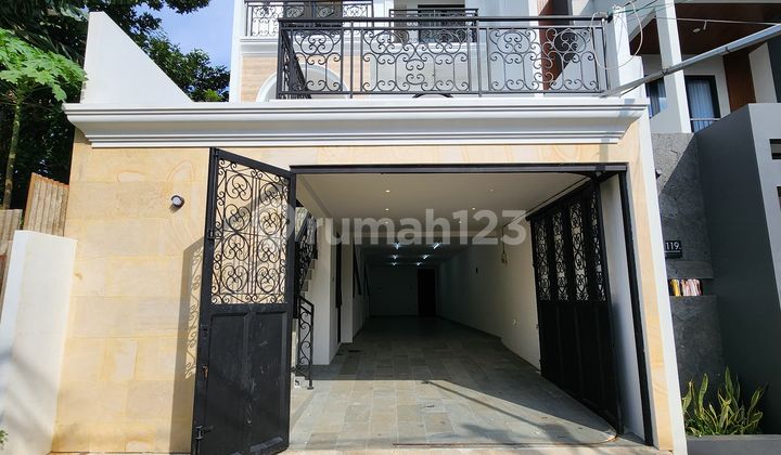 ******** Modern Private Pool Dlm Komp Siaphuni Djagakarsa 2