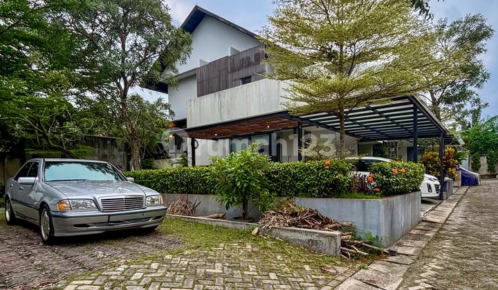 Beautiful Modern Design Town House. Ready to Occupy in Veteran. 2