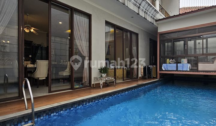 Asri House Private Pool Ready to Live Near MRT in Cipete Area Asri House Private Pool Ready to Live Near MRT in Cipete Area