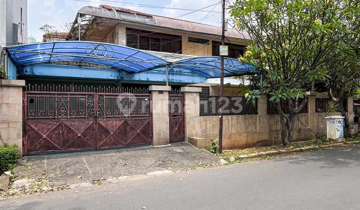 Rumah Lama Terawat Siap Huni Jarang.ada.di Pernata Hijau