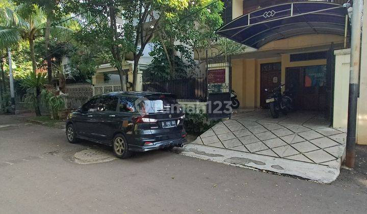 Rumah Cantik Dpn Taman Dkt Ke Senayan Harga Menarik Di Keb Baru 1