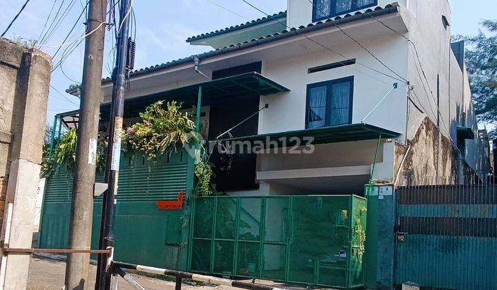 Rumah SHM 2 Lt Di Jatiwaringin Bekasi 5 Menit Tol dan Sta.LRT 1