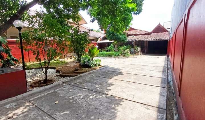 Rumah Harga Nego Dekat Labschool Ciracas Tanah Luas 850m² Pinggir Jalan Raya Dekat L R T Dan Semua Akses Tol 1