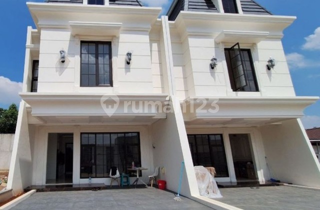 New American Classic House in Jatibening Bekasi Near Toll Road and LRT